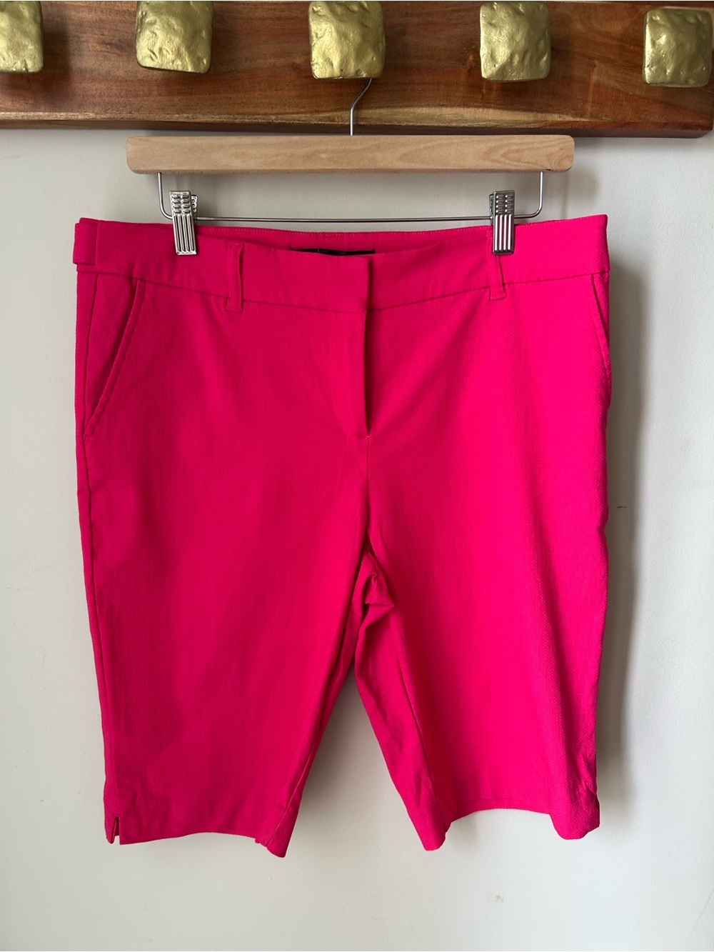 89th & Madison Hot Pink Tailored Bermuda Shorts - Size 12